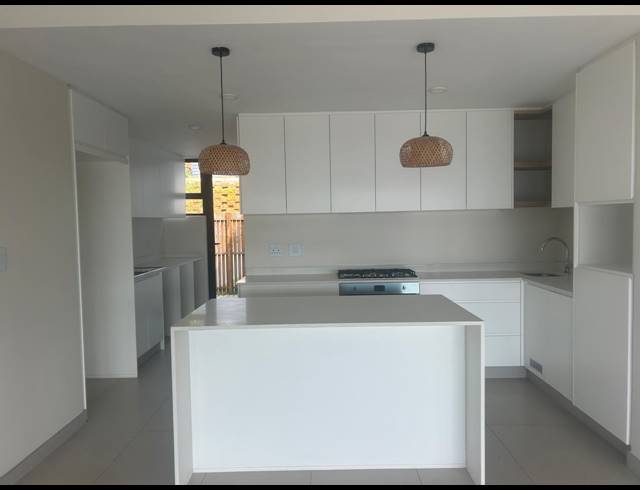 2 BEDROOM HOUSE FOR SALE IN SHAKAS ROCK
